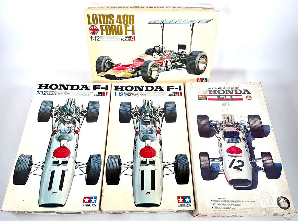 Lot 37: 4 Model Car Kits Lotus 49B Ford F-1, 3 Honda F-1