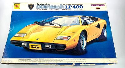 OTAKI Lamborghini Countach LP400. OTAKI - Lamborghini Countach LP 500 1/12 scale. Has been 