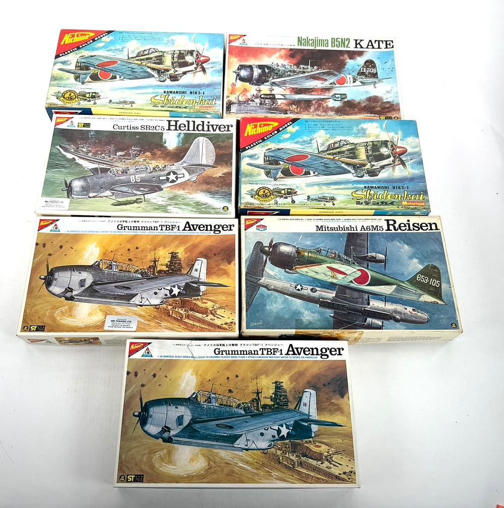 Lot 46: 7 Model Planes 2 Grumman TBF-1/Kawanishi N1K2-J/Nakajima B5N2/Curtiss SB2C-5/Mitsubishi A6M5
