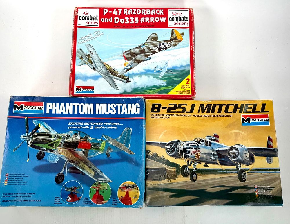 Lot 49: 3 Model Plane Kits Phantom Mustang/B-25J Mitchell/P-47 Razorback