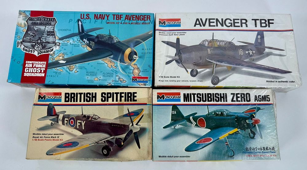 Lot 65: 4 Revell Model Kits Avenger TBF/US Navy TBF Avenger/Mitsubishi Zero A6M/British Spitfire