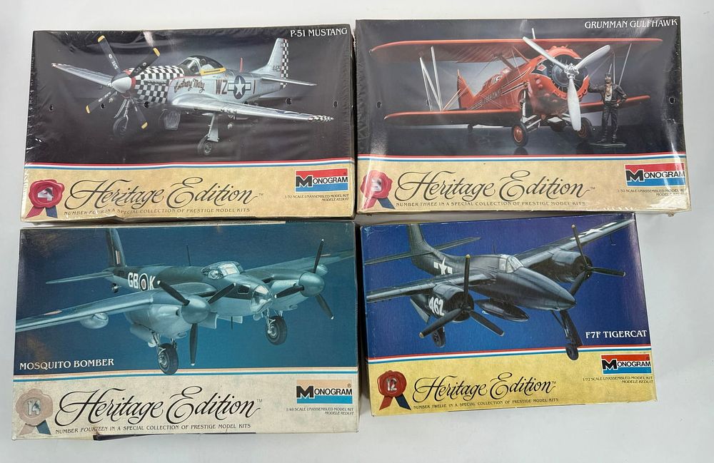 Lot 89: 4 Model Plane Kits F7F Tigercat/P-51 Mustang/Grumman Gulfhawk/Mosquito Bomber