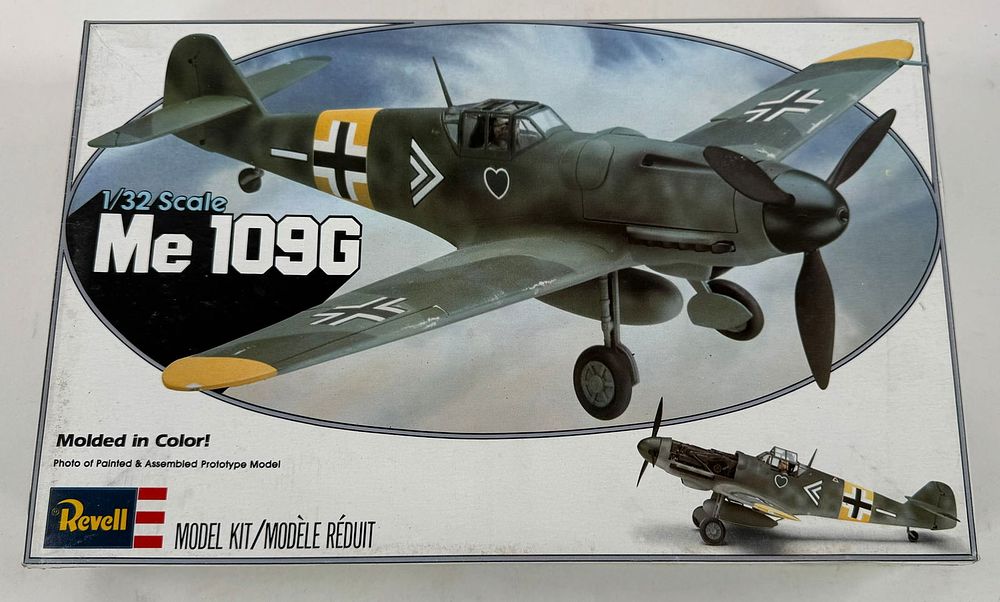 Lot 94: 4 Revell Model Plane Kits Mustang P-51B/Convair B-24 Liberator/Me 109G/Stuka Junkers Ju 87B
