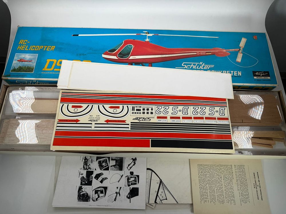 Lot 114: Hegi - RC Helicopter Schluter Komplett-Baukasten D5-22