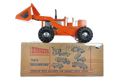 1950s Pressed Steel Structo No. 340 End Loader Boxed. This is a 1950s pressed steel Structo No. 