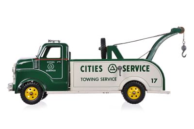 Marx LMC Cities Service Towing Service Truck. This is a beautiful pressed steel Marx LMC Cities 