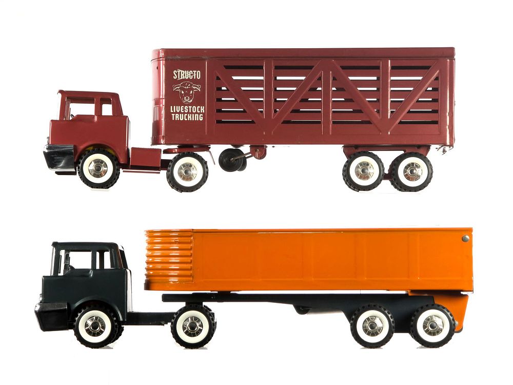 Lot 175: (2) Structo Livestock Cattle Truck & Dump Trailer Semi