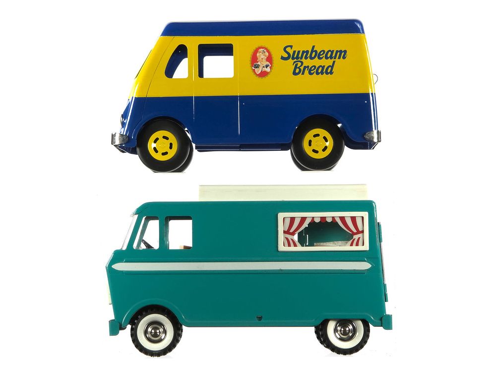 Lot 190: (2) Structo Vans Sunbeam Bread and Weekender