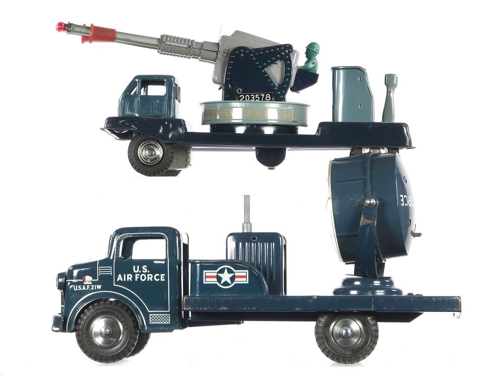 Lot 195: (2) Linemar Air Defense Pom Pom Gun & Marx Searchlight Trucks