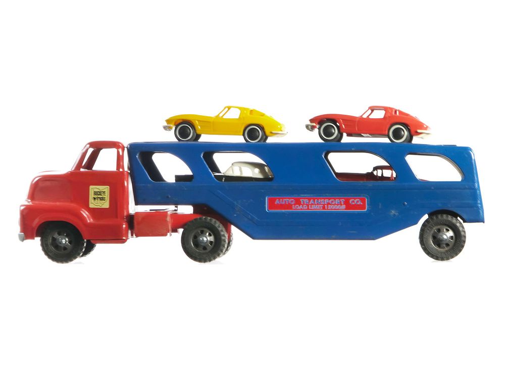 Lot 204B: 1950's Buckeye Toys Auto Transport Car Hauler Carrier