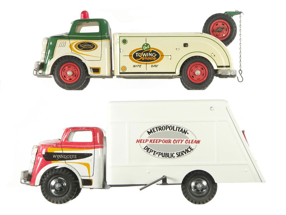 Lot 237: (2) Wyandotte Dot Towing Service & Sanitation Trucks