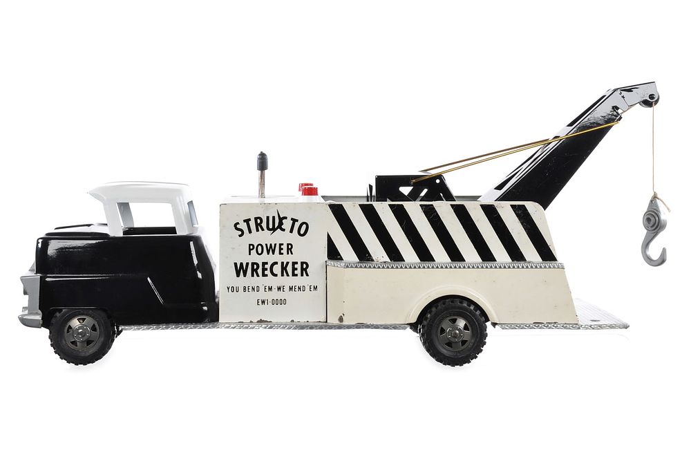 Lot 265: Structo Pressed Steel Power Wrecker Tow Truck