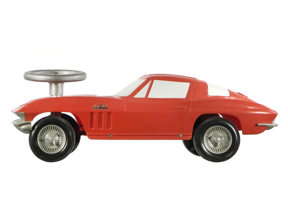 Lot 328: Republic Tool Ride-On 1966 Chevy Corvette