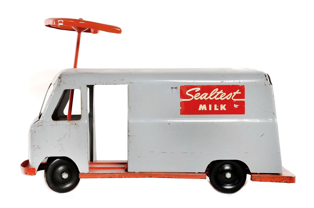 Lot 330: Roberts Pressed Steel Ride-On Sealtest Milk Delivery Van