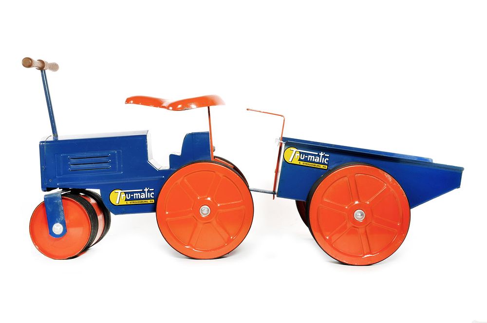 Lot 333: Tru-Matic Sit 'N Ride Steam Roller and Trailer