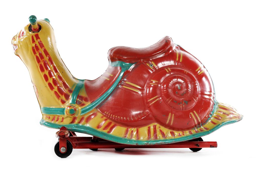Lot 335: 1949 Sebel Products Mobo Ride on Snail