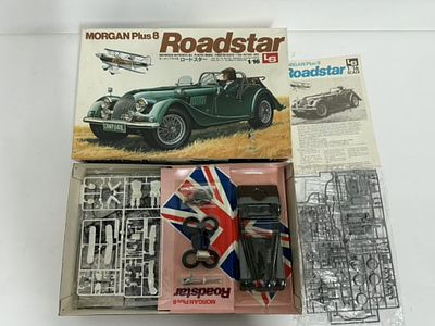 Morgan Plus 8 Roadster. LS Morgan Plus 8 Roadster Motorized 1/16, MIB and unstarted. Condition: GOOD