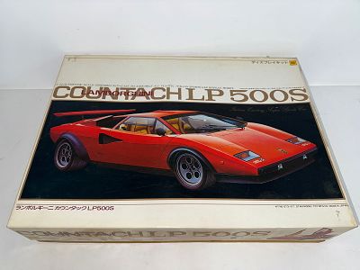 Lamborghini Countach LP 500 S 1/12. Otaki Lamborghini Countach LP 500 S 1/12, MIB and unstarted. 