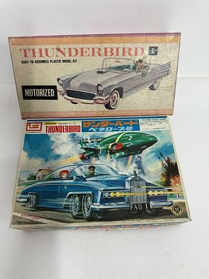 (2) Model Kit Cars (2) Thunderbirds. I.T.C. Thunderbird Motorized 8 1/4 in length/IMAI 