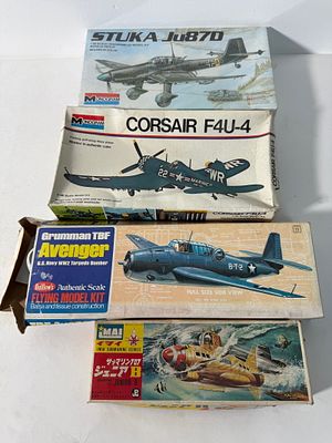 (4) Model Plane Kits Submarine/Grumman Avenger/Corsair/Stuka. Monogram Stuka Ju87D 1/48/Monogram 