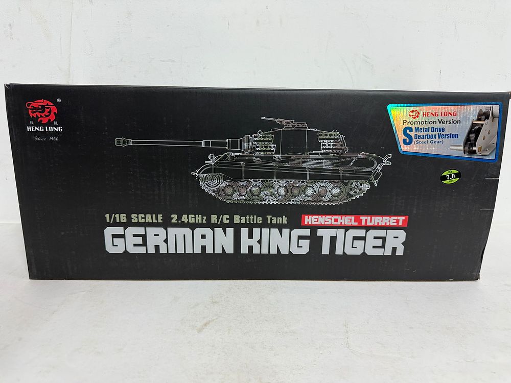 Lot 167: Heng Long R/C German King Tiger Tank