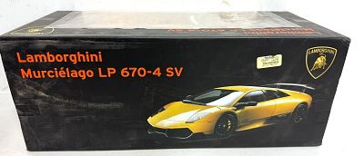 (2) R/C Lamborghini Aventador/Murcielago LP 670-4 SV. World Tech Toys Lamborghini Aventador 1/10 