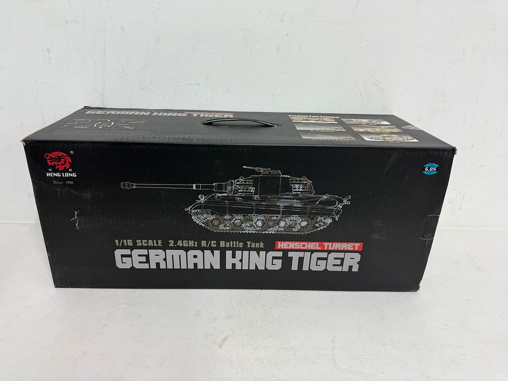 Lot 195: Heng Long R/C German King Tiger Tank