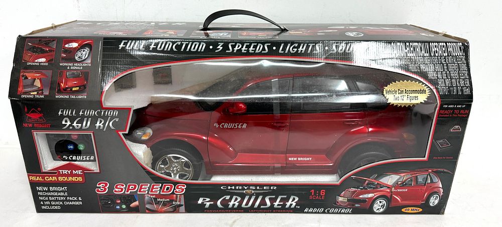 Lot 209: R/C Chrysler PT Cruiser 1/6 Scale