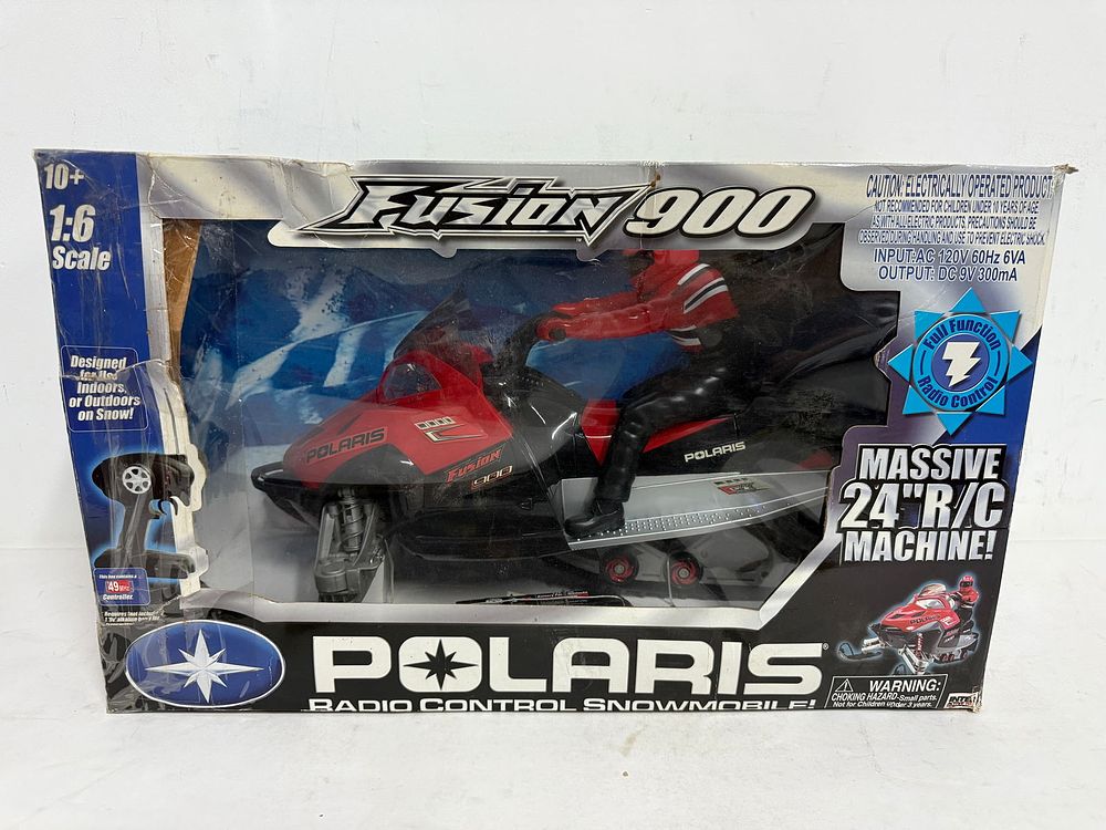 Lot 210: R/C Fision 900 Polaris Snowmobile