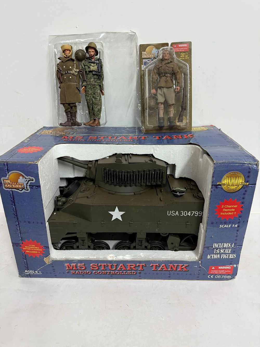 Lot 221: Ultimate Soldier R/C 1/6 Scale M5 Stuart Tank