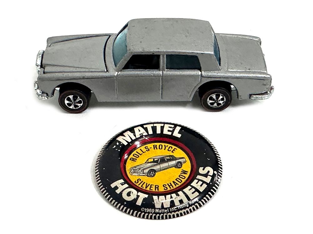Lot 359: Silver Shadow Redline Hot Wheel Car and Button