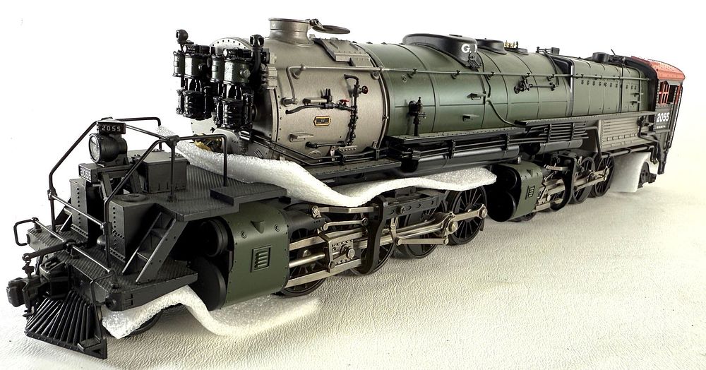 Lot 518: MTH Great Northern R-2 2-8-2 Steam Engine w/Proto-Sound Tender #20-3054-1