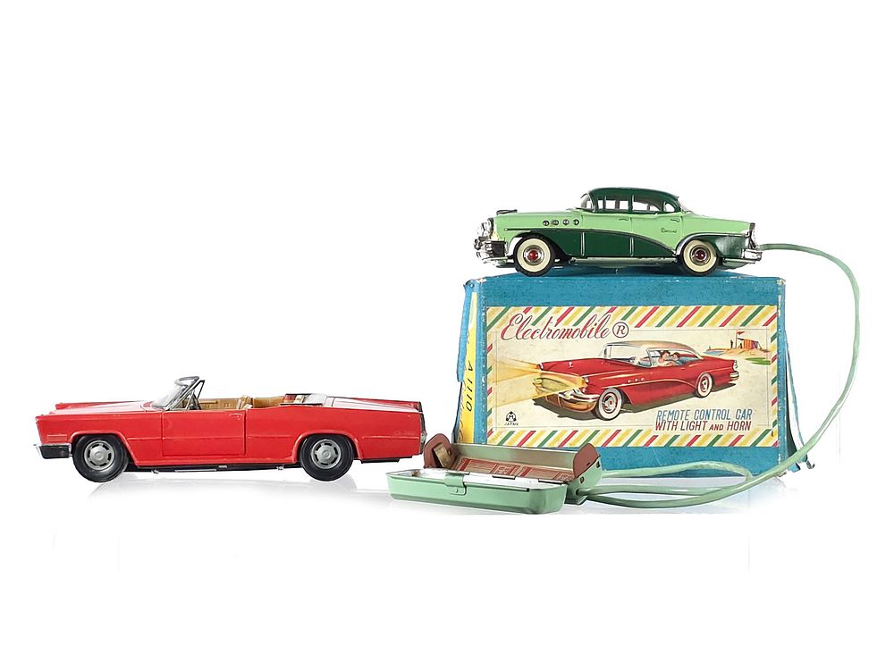 Lot 377: Spiel Nutz Cadillac & Mizuno Electromobile Car Boxed