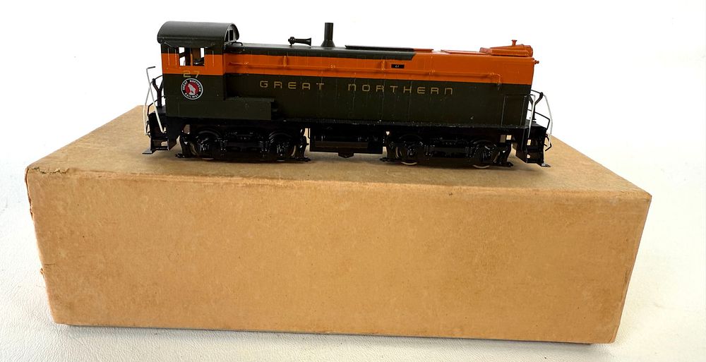Lot 576: Baldwin S-12 Steam Engine #27. MIB