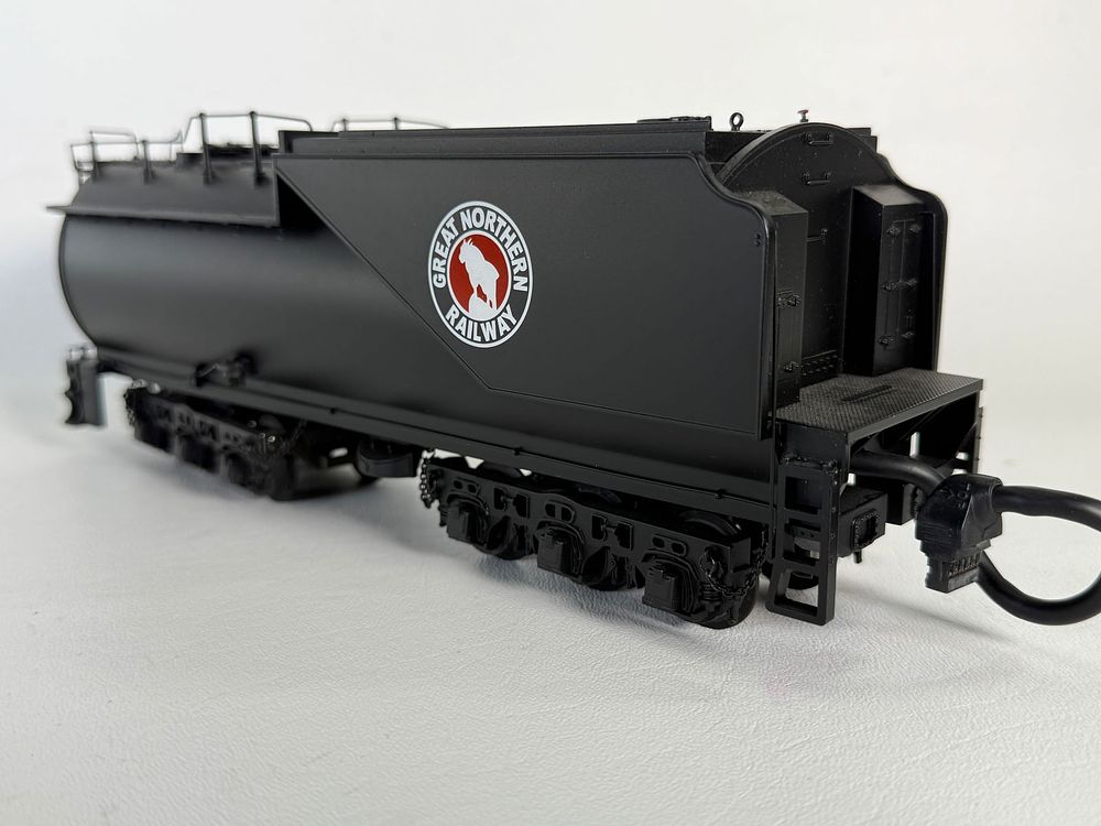 Lot 599: GN S-2 (#2584) 4-8-4 Steam Locomotive 20-3145-1 MIB