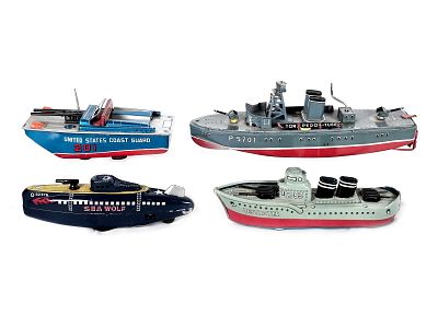 (4) Tin Litho Friction and Windup Boats San/Nomura/Marx. This is a great set of four tin 