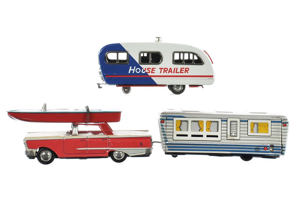 Lot 224: Japanese Tin Campers, Boat, and Car Set SSS & KCI