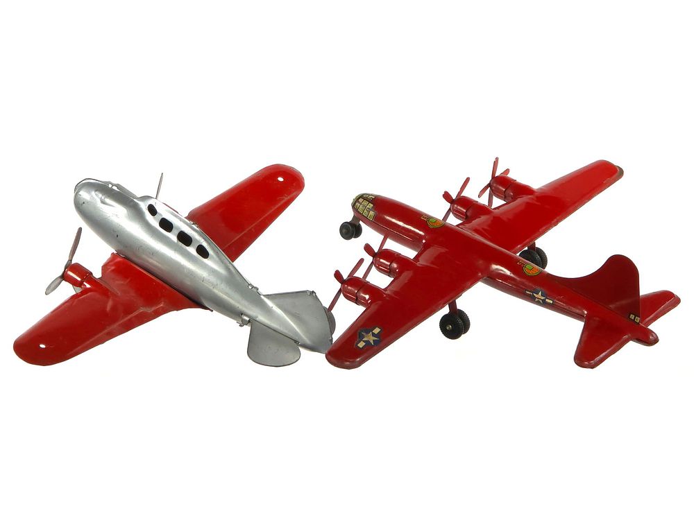 Lot 269: (2) Marx Twin Engine & B-29 Superfortress Bomber Planes