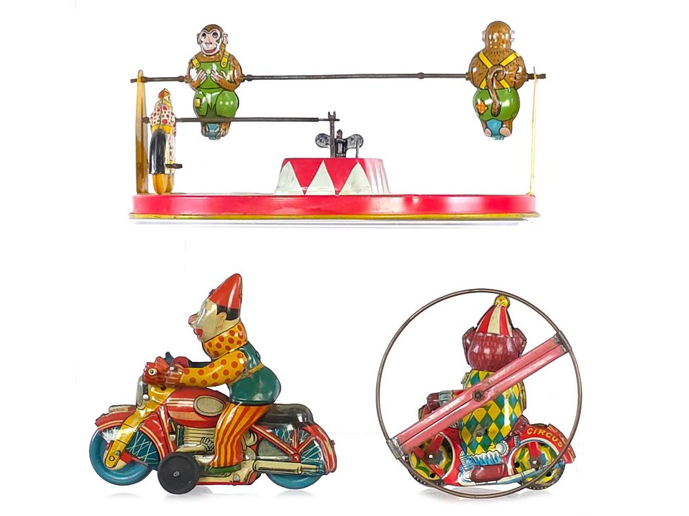 Lot 322: (3) Windup Tin Circus Themed Toys Wyandotte & Japan