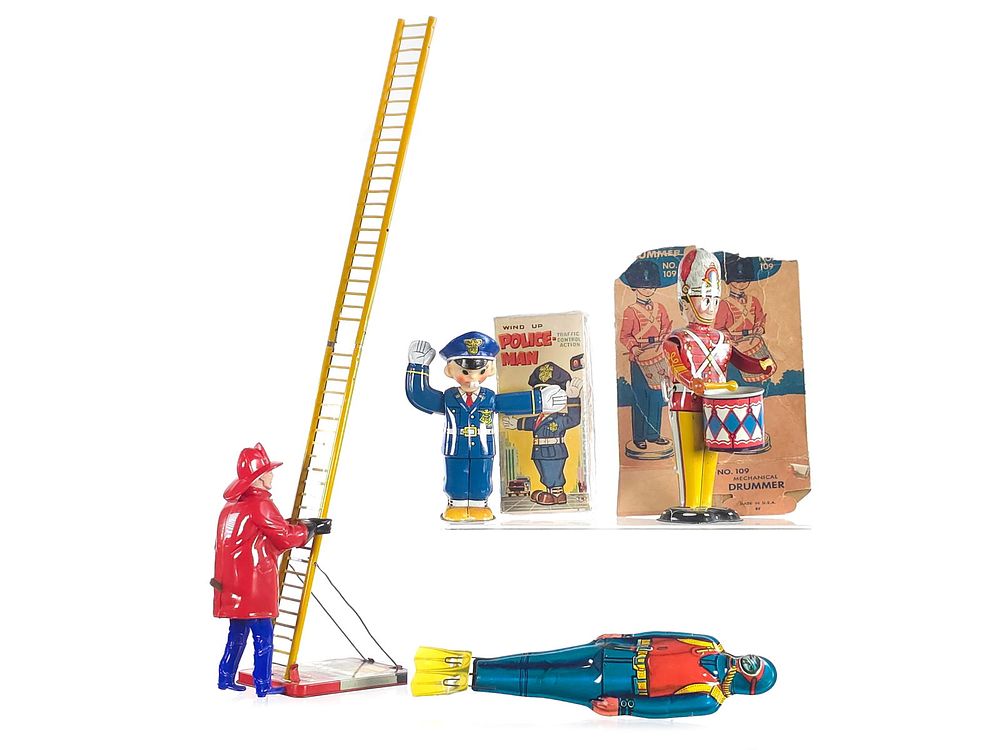 Lot 337: (4) Tin Windup Toys Boxed Marx/Chein/TN