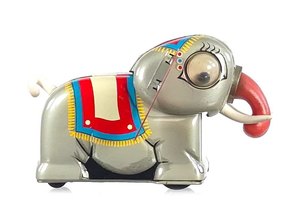 Lot 352: 1960s Japanese Tin Robot Elephant