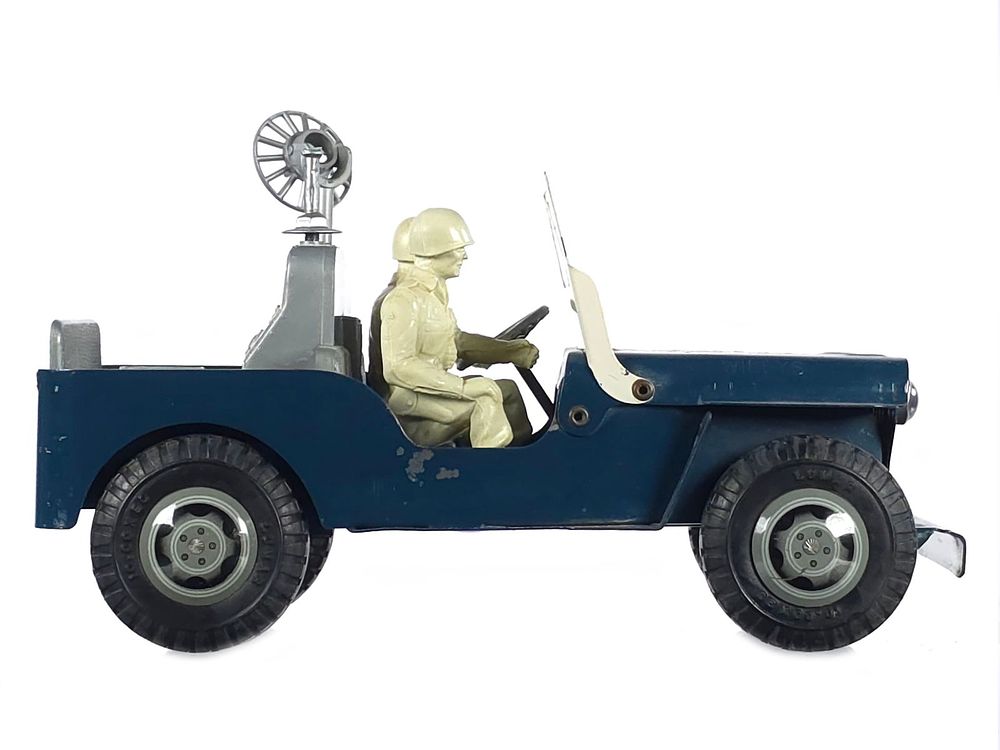 Lot 367: Marx Lumar Mobile Radar Willys Military Jeep