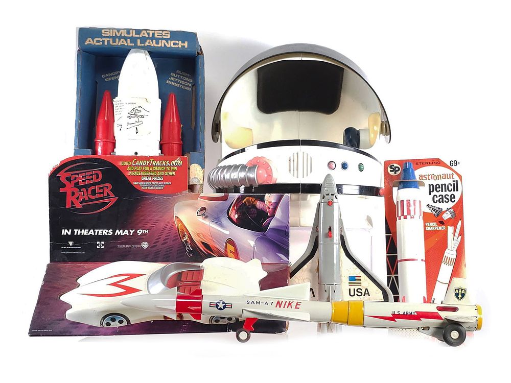 Lot 389: (6) Assorted Space Themed Toys