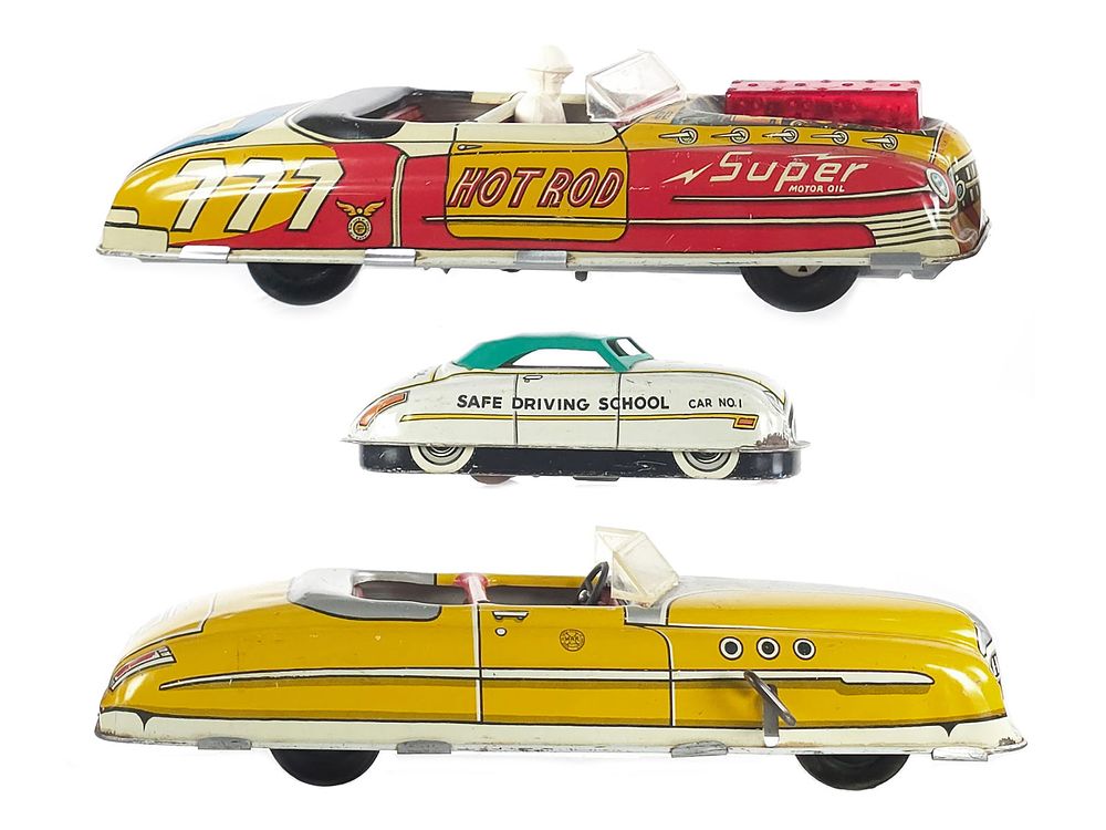 Lot 433: (3) Marx Tin Lithographed Cars 777 Hot Rod/Roadster/Driving School