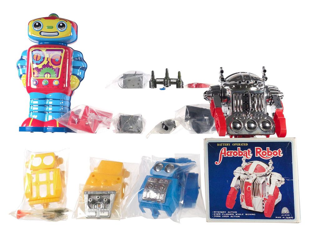 Lot 482: (4) Assorted Tin & Plastic Robot Toys