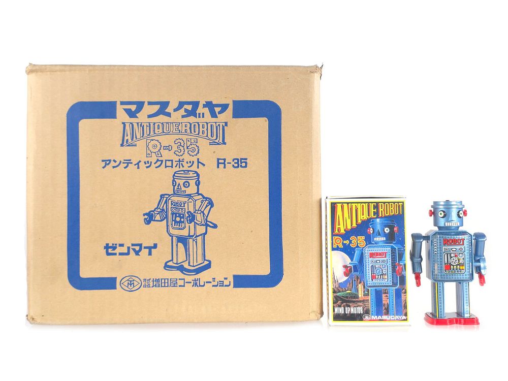 Lot 491: Masudaya TM Antique Robot R-35 Windups Case 36