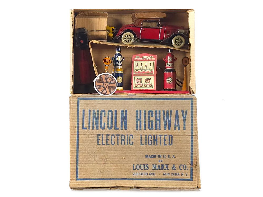 Lot 544: Marx 1933 Lincoln Highway Set Boxed