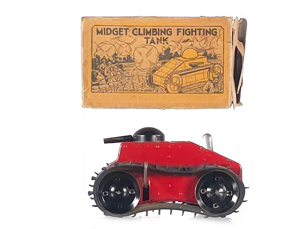 Lot 552: 1930 Marx Midget Climbing Fighting Tank Version #2 Boxed