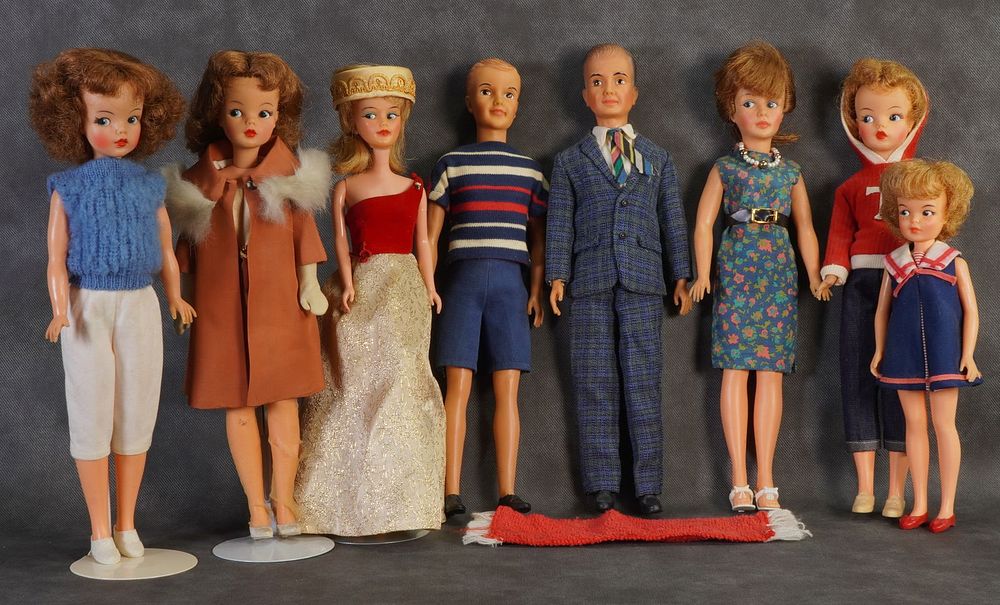 Lot 150: Lot of Vintage Ideal Tammy Family Dolls