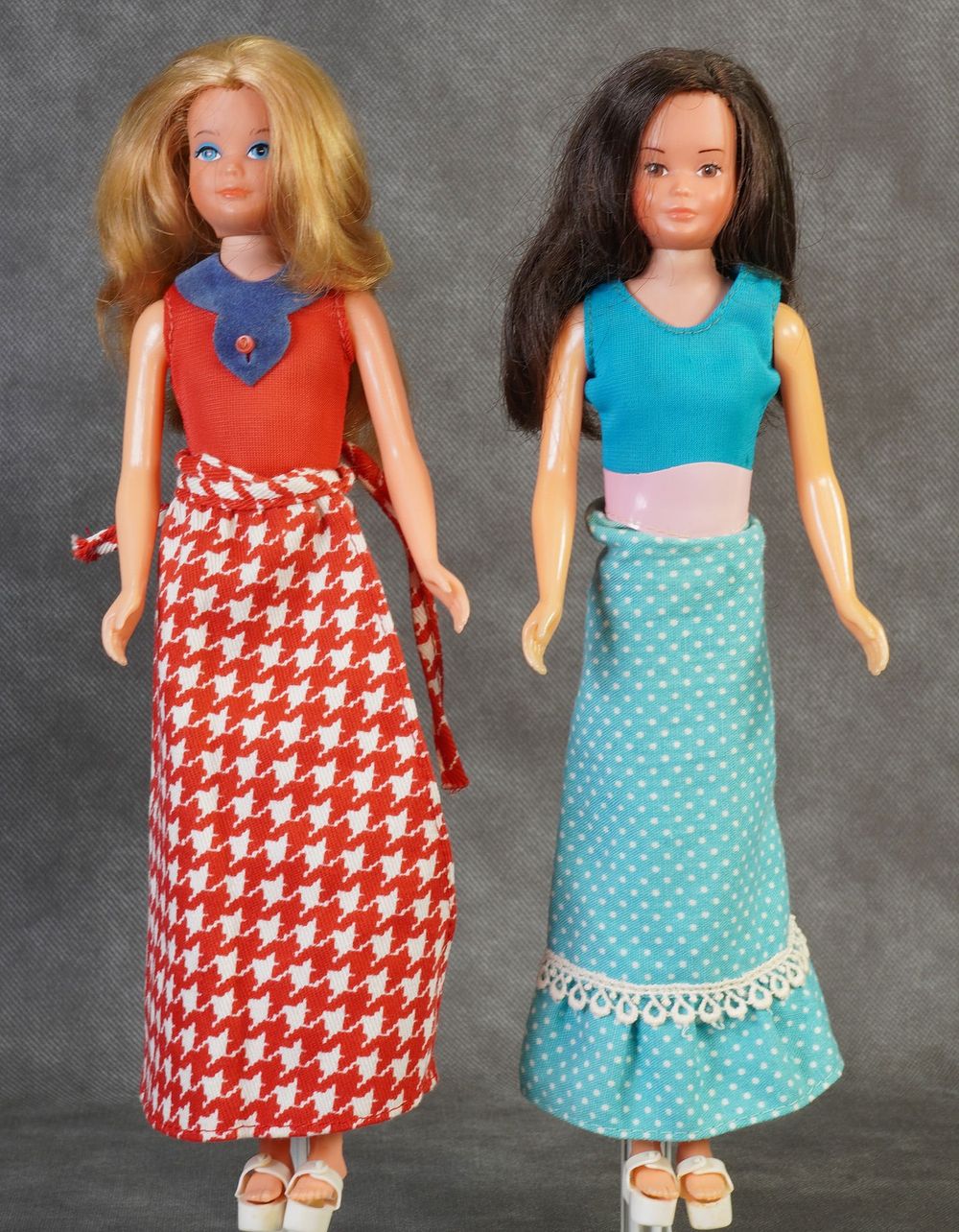 Lot 167: Vintage Mattel Growing Up Skipper and Growing Up Ginger Dolls 9"